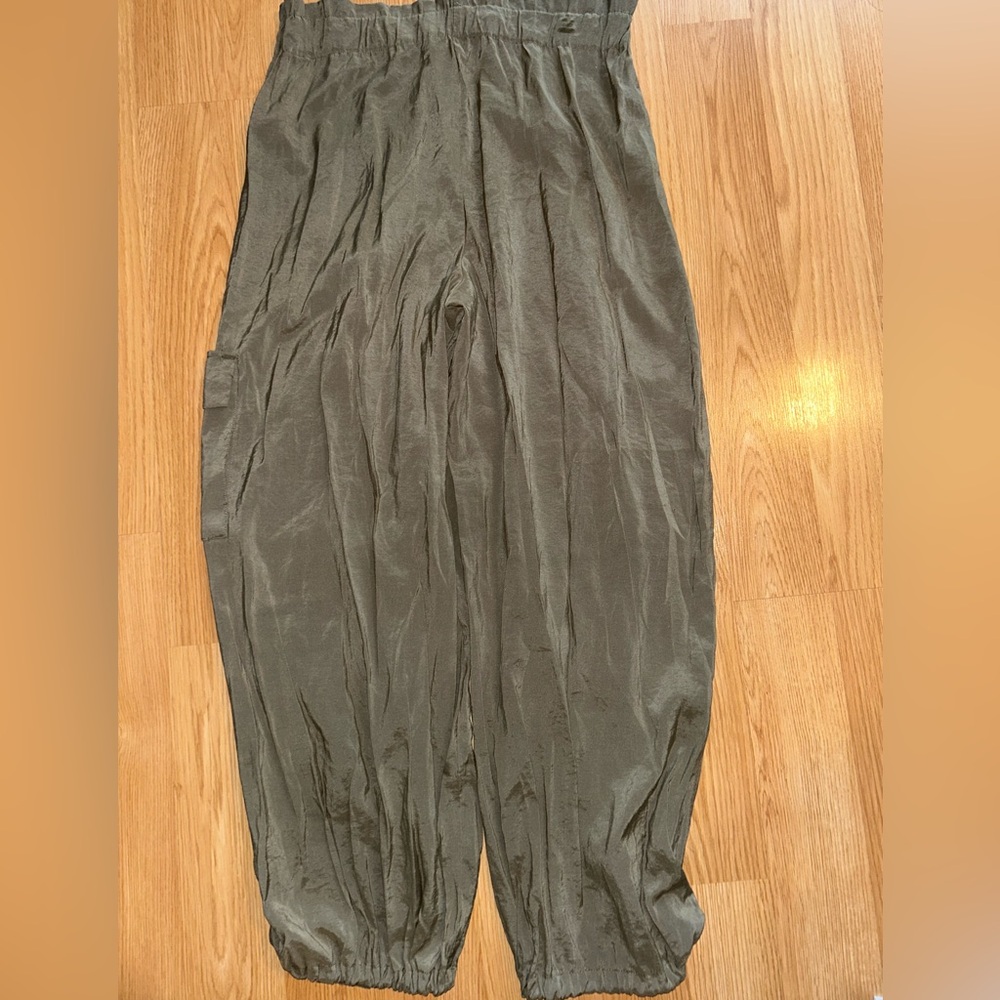 Anthropologie Green Wide Leg Pants - Picture 9 of 9